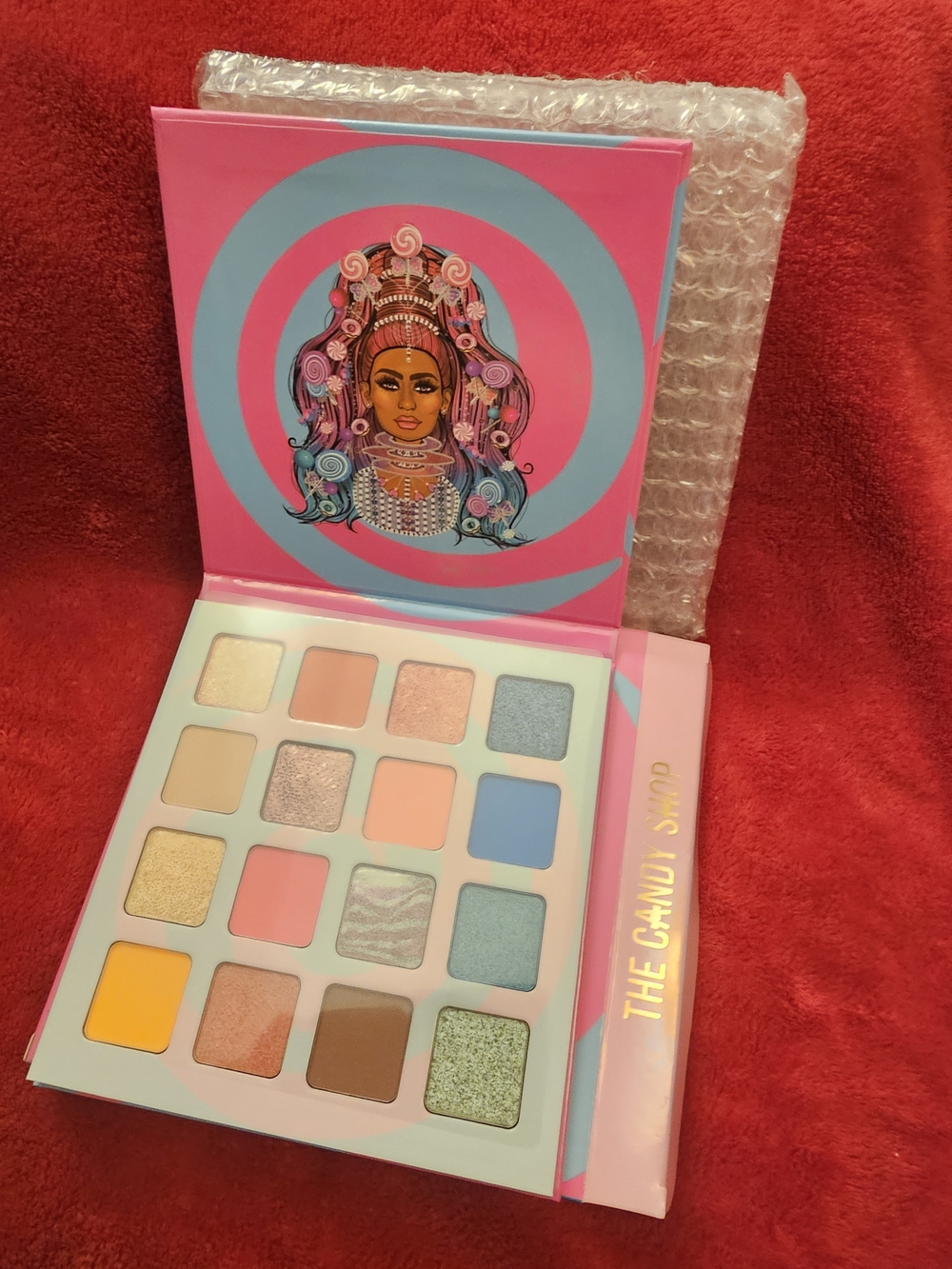 Colorful Candy-Inspired Eyeshadow Palette - Pink & Blue Shades